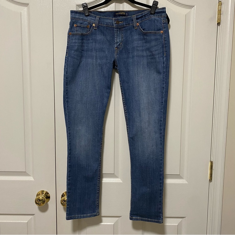 Levi's 524 Too Super Low Skinny
Juniors Size 11 S/C (SHORT)